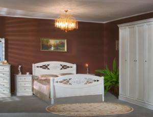 Спальня Екатерина комплектом: (кровать Люкс 160 + тумба 2 шт.+ комод + зеркало + шкаф 4 дв.).