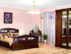 Спальня Екатерина Н комплектом: (кровать 160 + тумба 2 шт.+ туал стол+ шкаф 4 дв. с зеркалами).