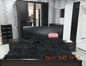 Спальня Йоко комплектом: кровать 922 + тумба пр. + комод + зеркало + шкаф 4х дверный