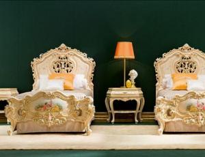 Мебельный гарнитур для одноместной спальни SELENE в стиле барокко