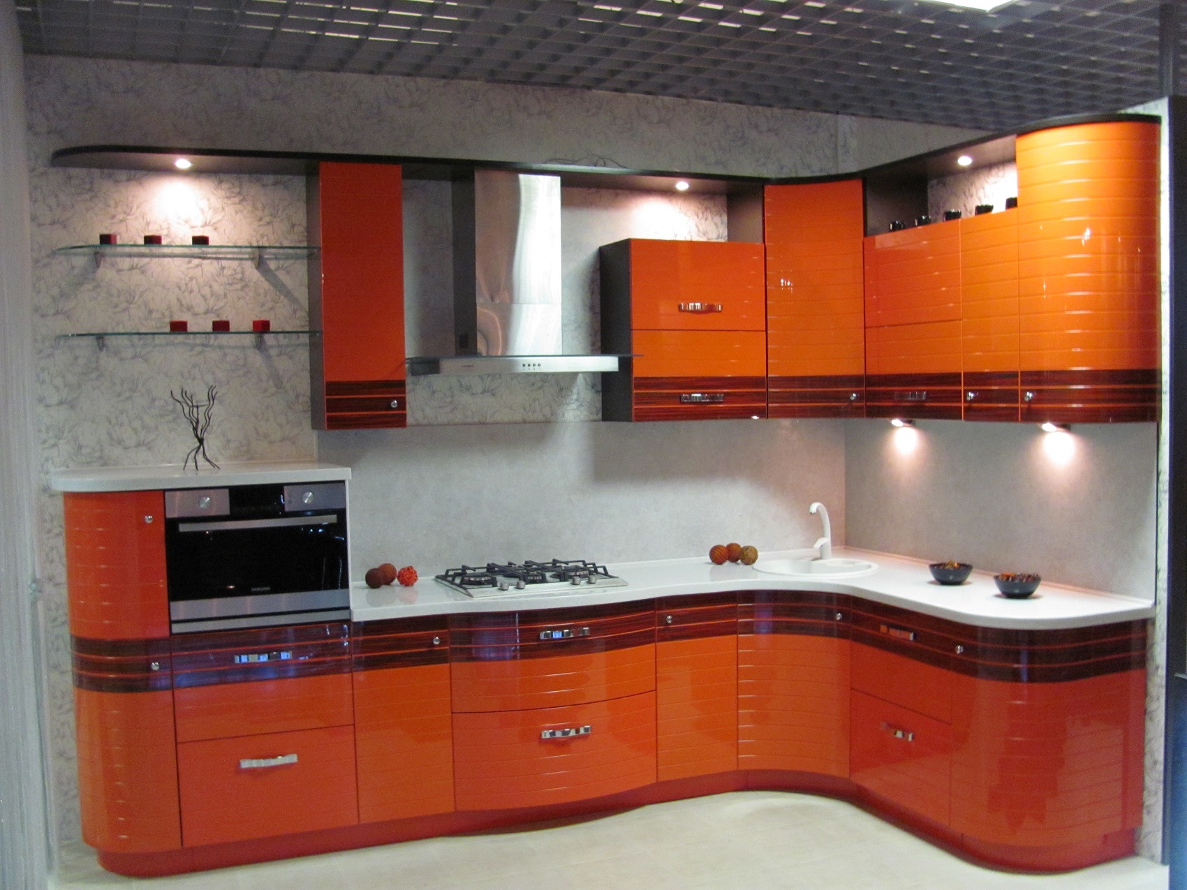 Купить кухню эмаль. Угловые кухни. Пластиковые кухни. Оранжевая угловая кухня. Кухонный гарнитур с радиусными фасадами.